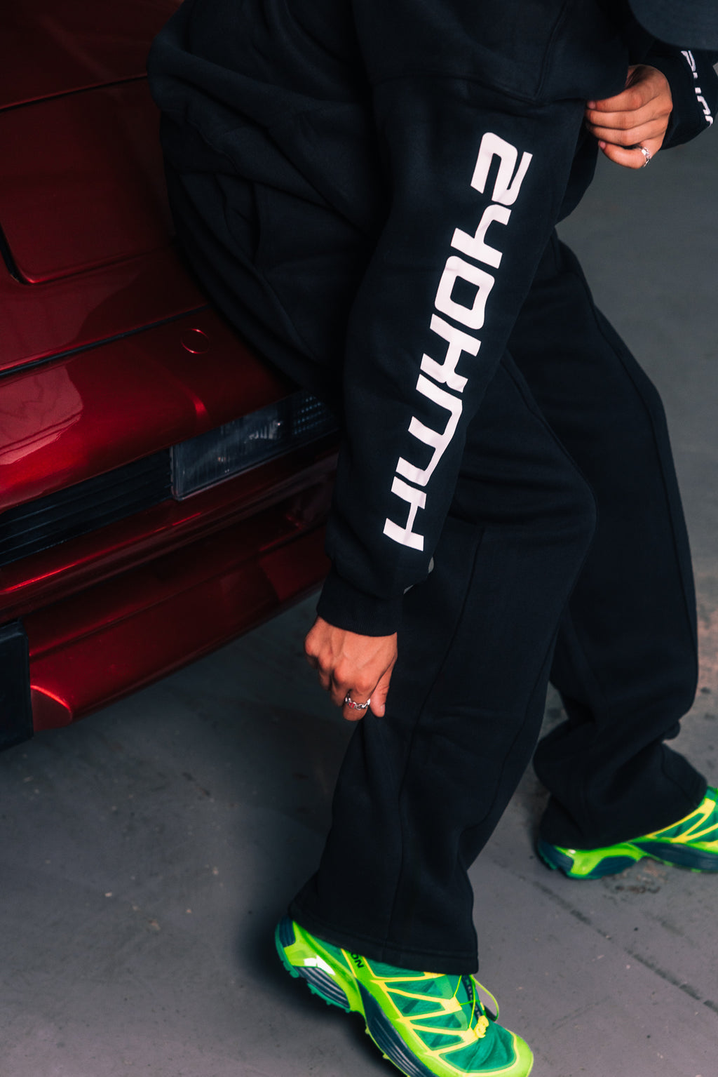 BLACK HOODIE - DARK TRACKSUIT